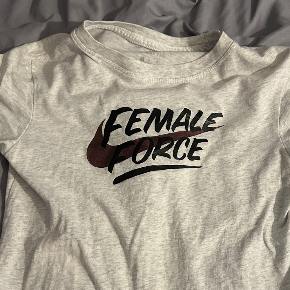 Nike Women's Light Gray 'Female Force' Short Sleeve Tee
